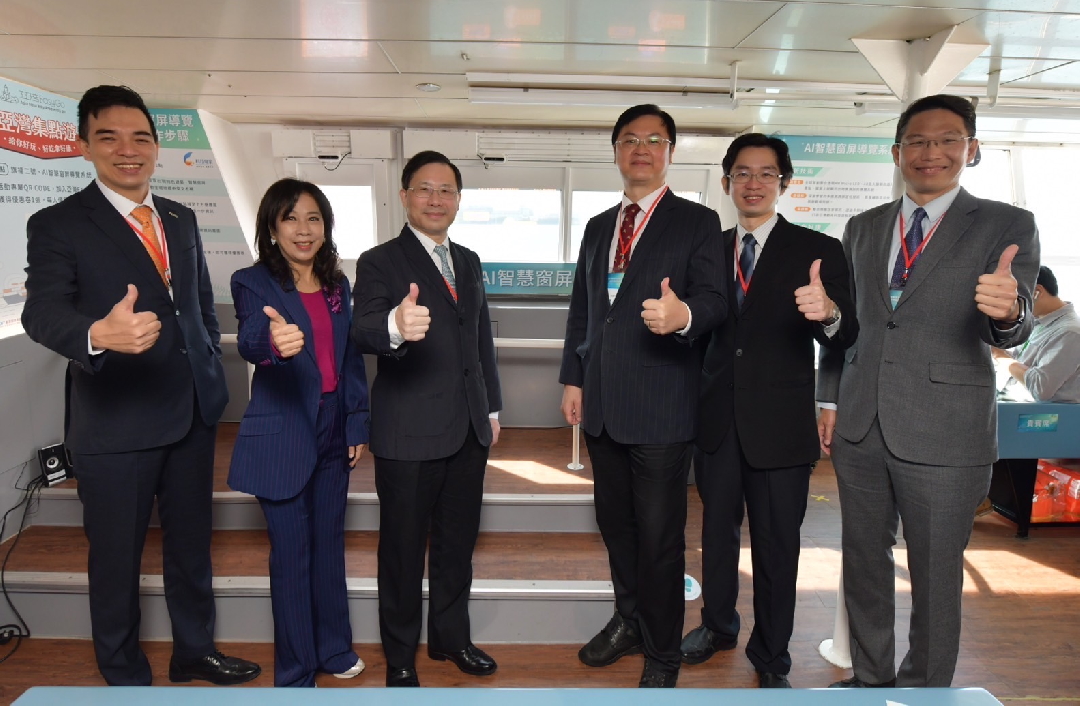 �ɽ��������gָ̎���Ƅӣ�͸�^���_��������I���g�о�Ժ�c������������������춸��ہ����ǻ۶�݆���Ȍ�������Micro LED͸���@ʾ������(22)�Ն���(�������_��늠I�\�L�߿������¸�������݆��˾�����L�S���������������L��ȫ���������и����L�_�_�������������g̎���L���܄P������Ժ늹�ϵ�y�������L������)