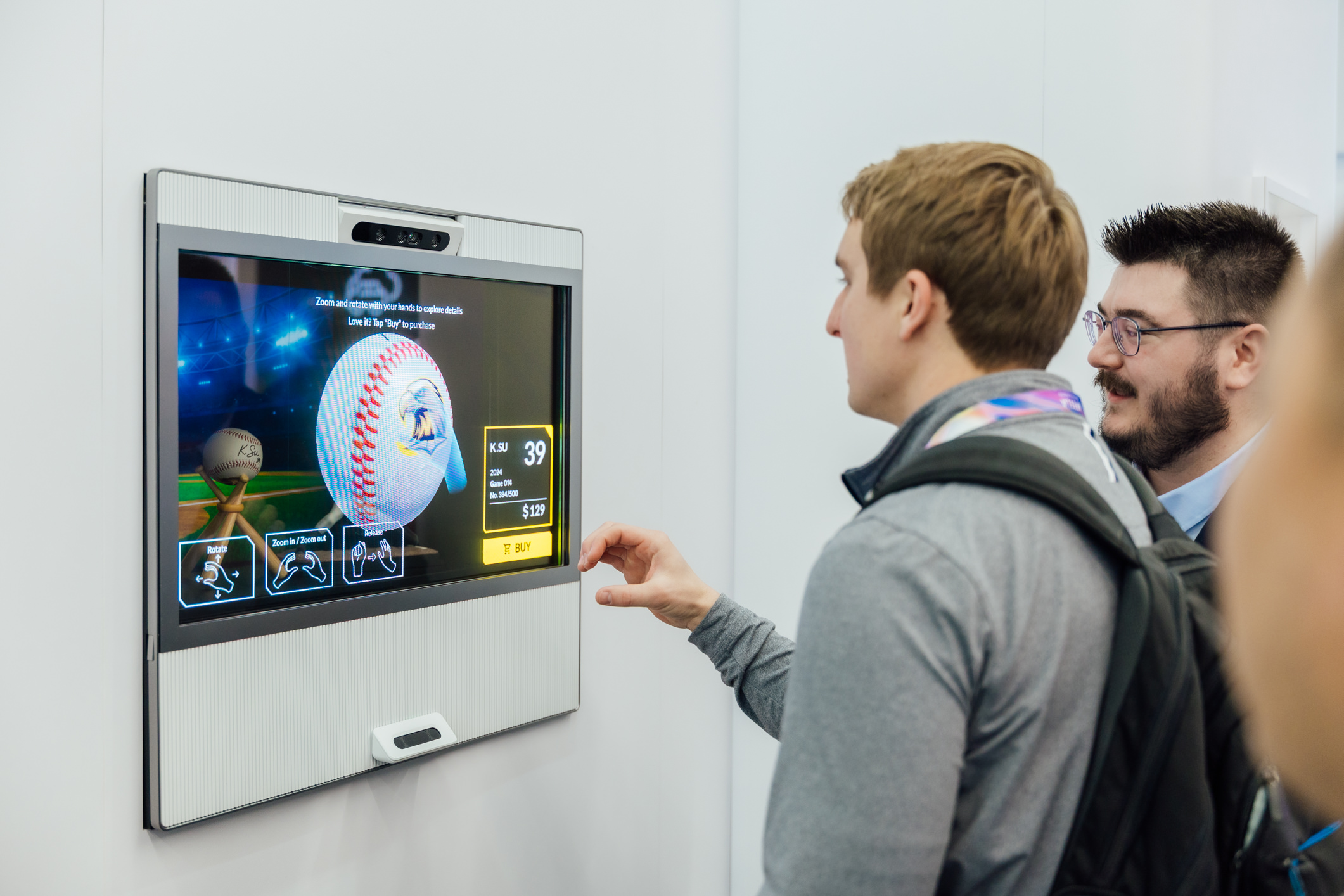 LEYU�پW(w��ng)�ǻ��Є�͸�^����չ�g���c�͑���Ⱦ۽�������̽ӑLEYU�پW(w��ng)�f(xi��)������(chu��ng)�ęC���c��صĿ����ԣ����l(f��)��܇���ӵĄ�(chu��ng)�����M�������Y��ݔ�����H��Micro LEDǰհ���g��瑪�ã����_����Ԫ���ʵđ����龳��