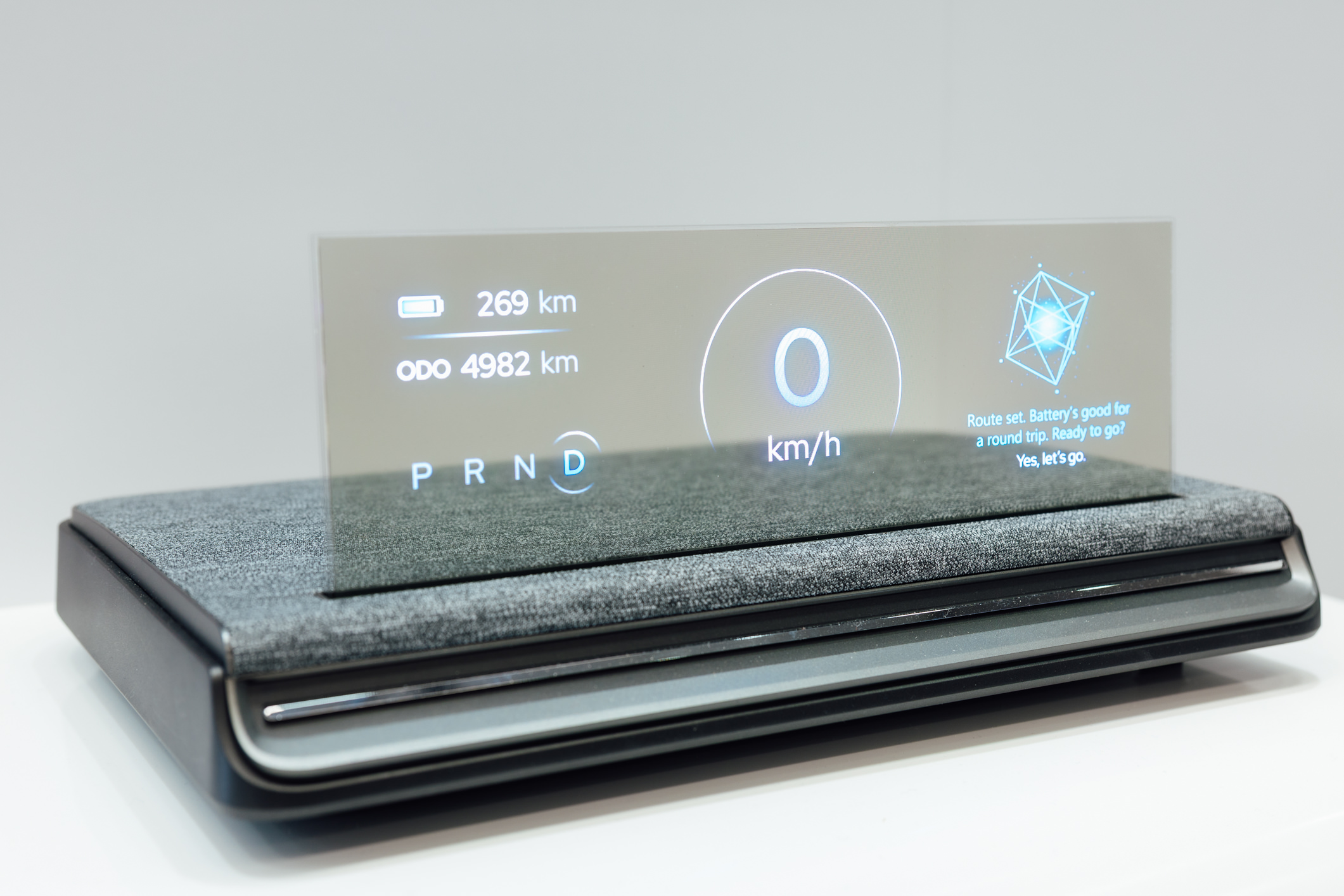 ȫ���׿�Aero Module͸��Micro LED�@ʾ��?��������ӯͨ͸����ӖV�׎��R������Պϣ��ṩ��̬��ʱM��Ƚ����?�����˻��������ܡ�