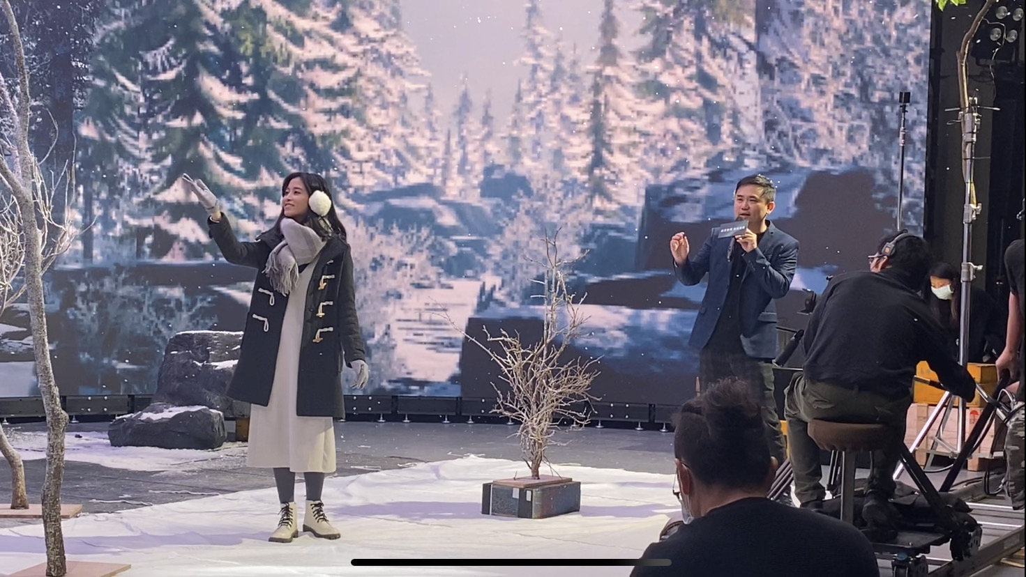 ���٬F(xi��n)Ӱ���ׄ�(chu��ng)ȫ�_��Ӱҕһ�l����LED̓�M�zӰ�� �_��(chu��ng)Ӱҕ�a(ch��n)�I(y��)�¼oԪ